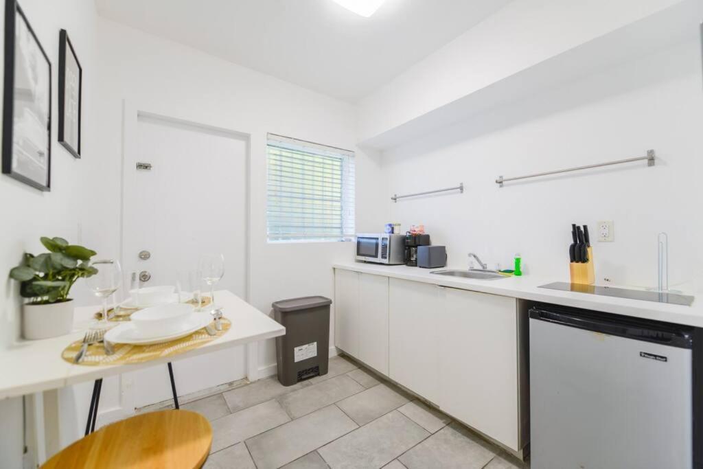 Fabulous Studio 15 Min From The Beach マイアミ エクステリア 写真
