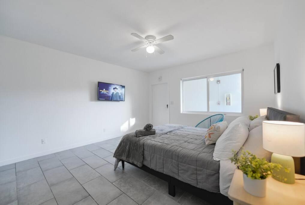 Fabulous Studio 15 Min From The Beach マイアミ エクステリア 写真